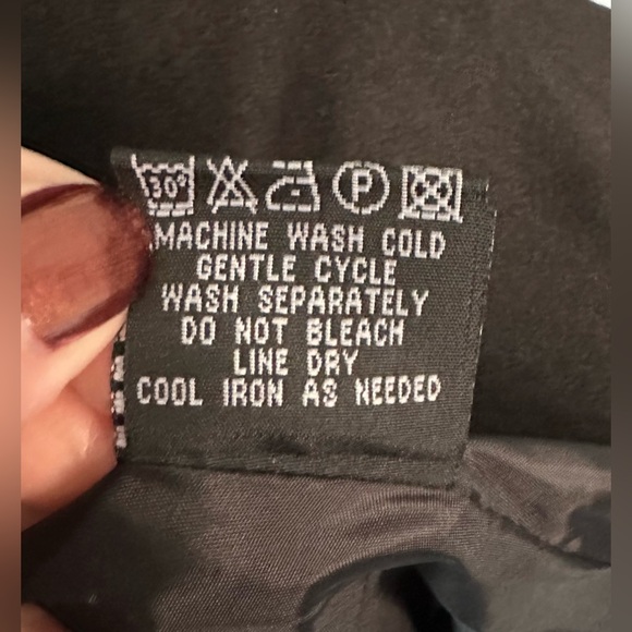 HEARTS & ROSES LONDON Black Double-Breasted Pocket Coat - Picture 5 of 5